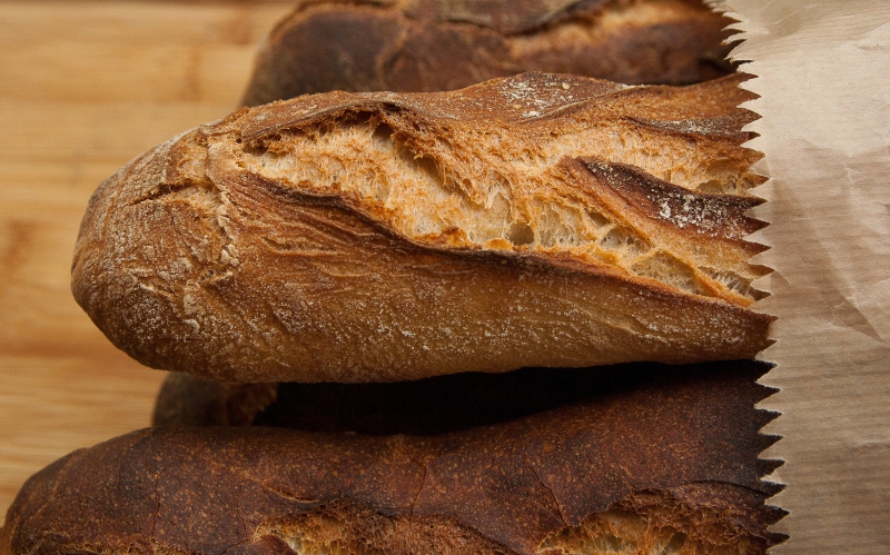 boutique-CHATEAUNEUF D ENTRAUNES-min_dish-food-baking-cuisine-bread-bakery-399077-pxhere.com